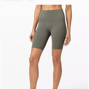 LULULEMON Wunder Train High Rise Shorts 8” size 12 mauve rose bike shorts NWT